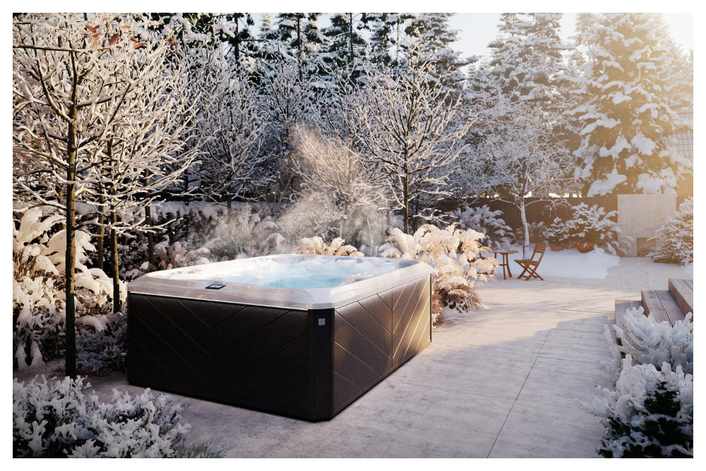 Hot Tub Winterization vs. Year-Round Running: Which Is Right for Your Ontario Home?