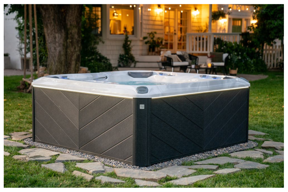 Sundance Optima 880 Series Review: Why This Is the “Do-It-All” Family Hot Tub