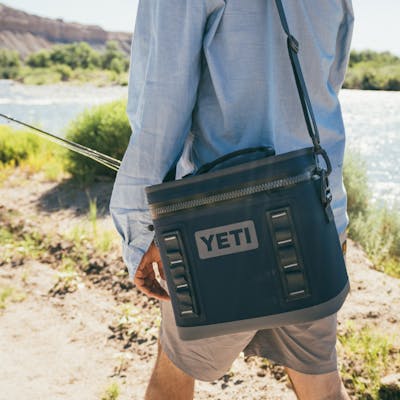 YETI Hopper Flip® | 8 Soft Cooler