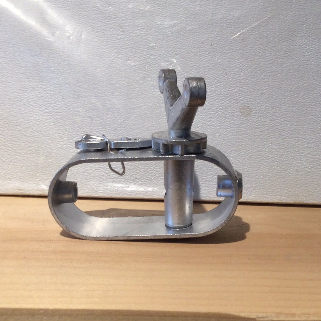 Winch for winter cover