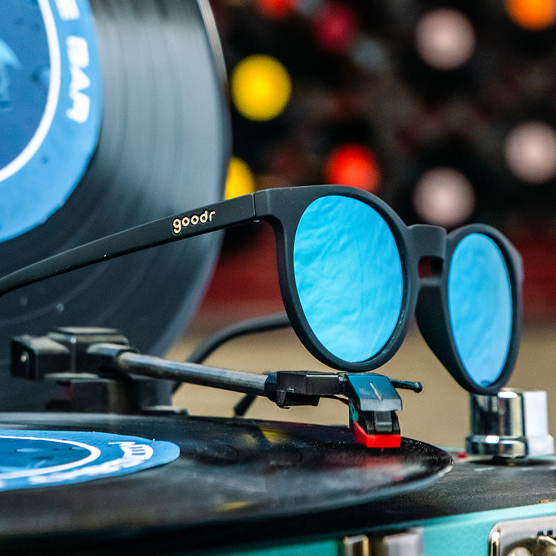 Goodr Circle G – Midnight Ramble at a Circle Bar (Black / Blue Mirrored)