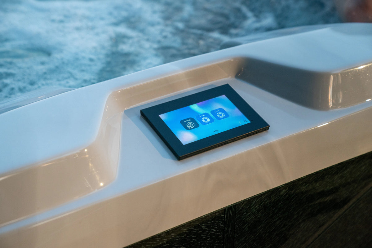 Cameo® 880 Series 6-Person Hot Tub