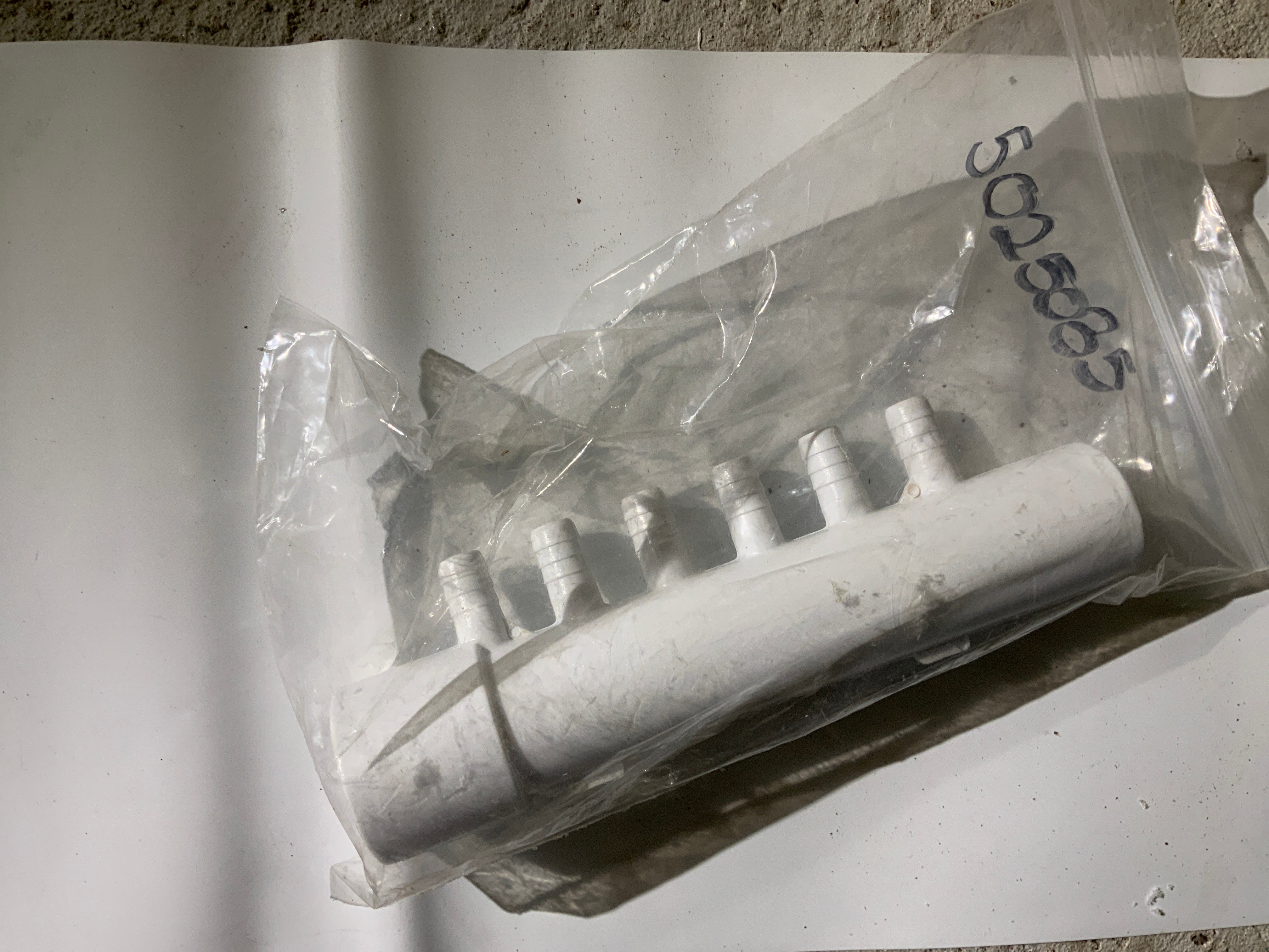 Hot Tub Manifold 6 Barb
