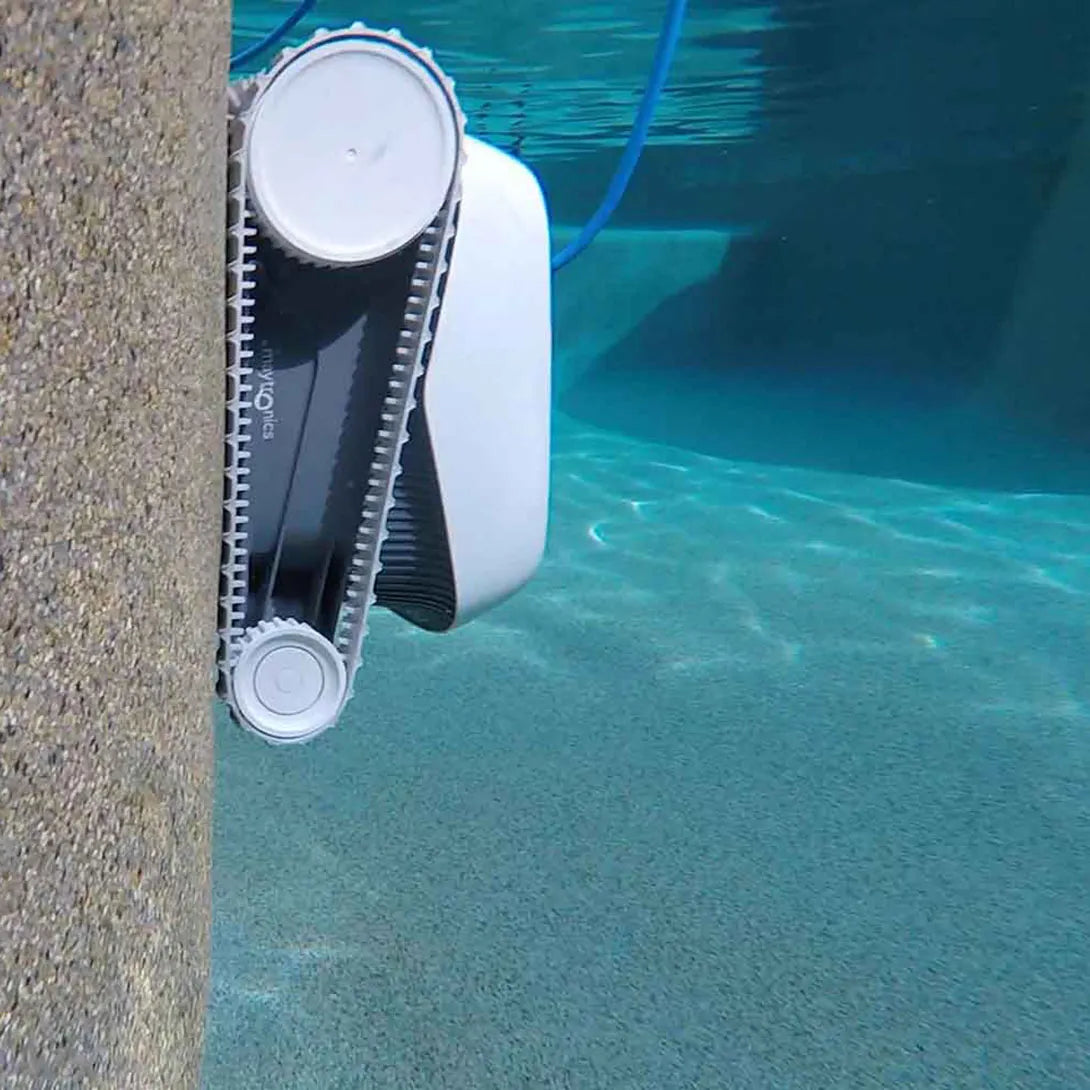 Maytronics™ Dolphin Echo Robotic Pool Cleaner