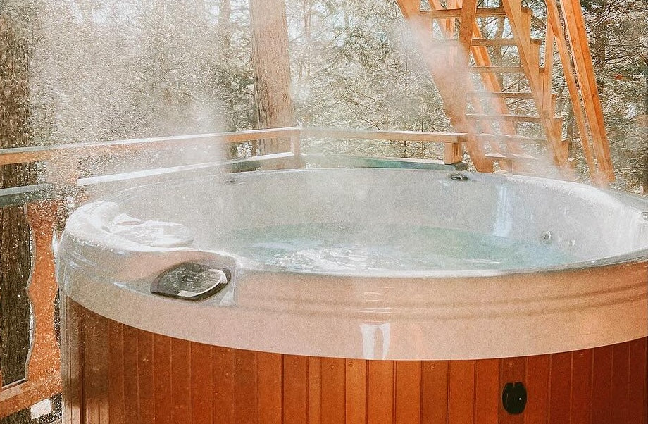 HOT TUB / SPA CLOSING SERVICE