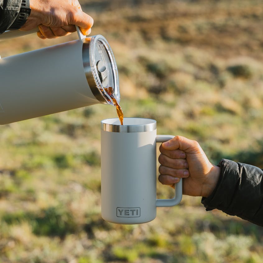 YETI Rambler® 24 oz / 710 ml Mug | WITH DURASIP™ CERAMIC LINING