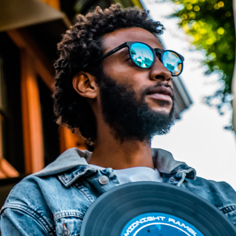 Goodr Circle G – Midnight Ramble at a Circle Bar (Black / Blue Mirrored)