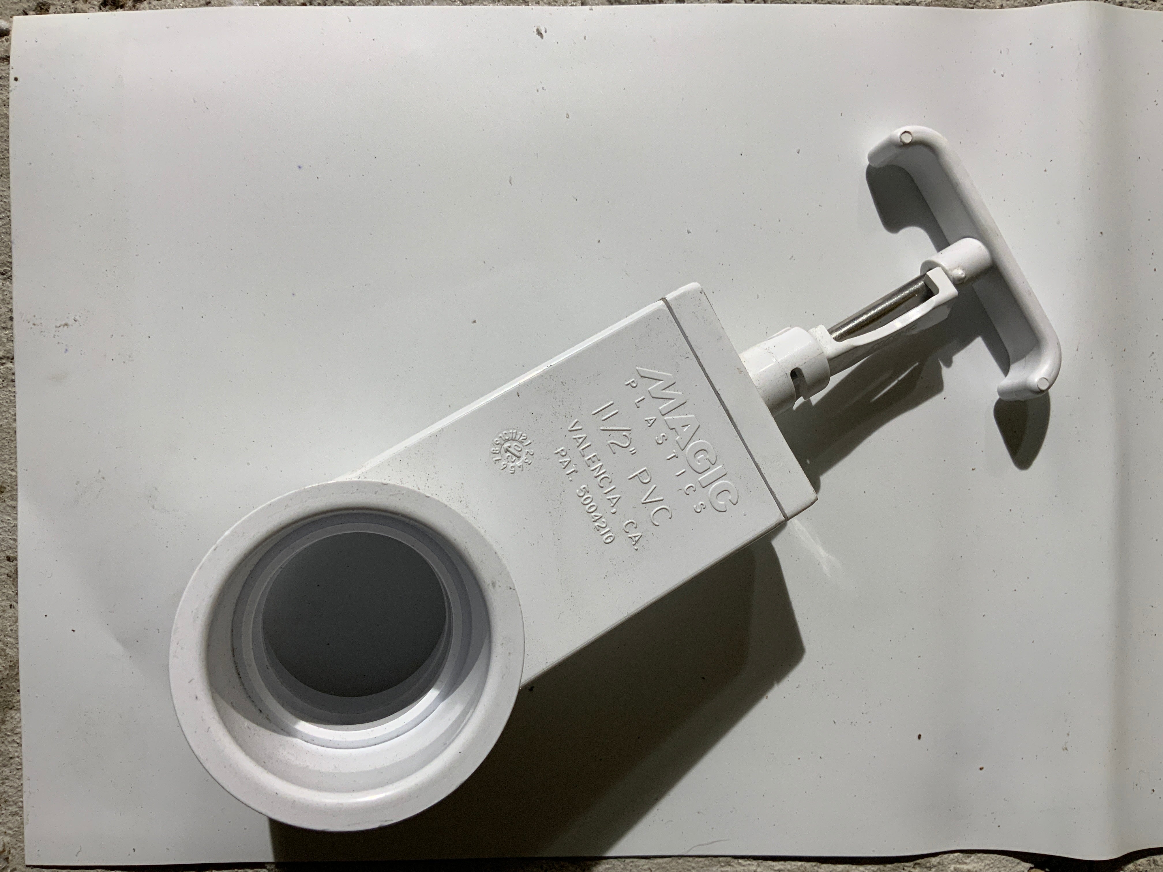 1/2” Semi Threaded Knife Valve