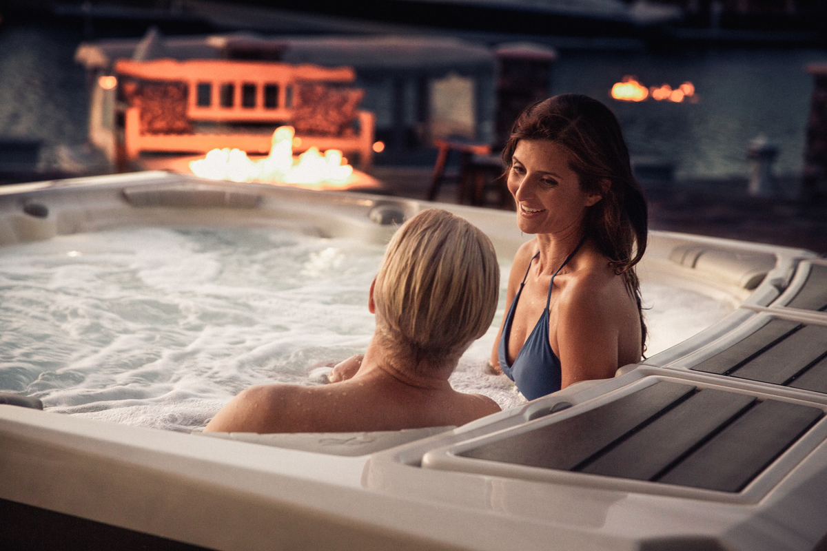 Sundance Spas Kingston 980 Series 6-Person Hot Tub