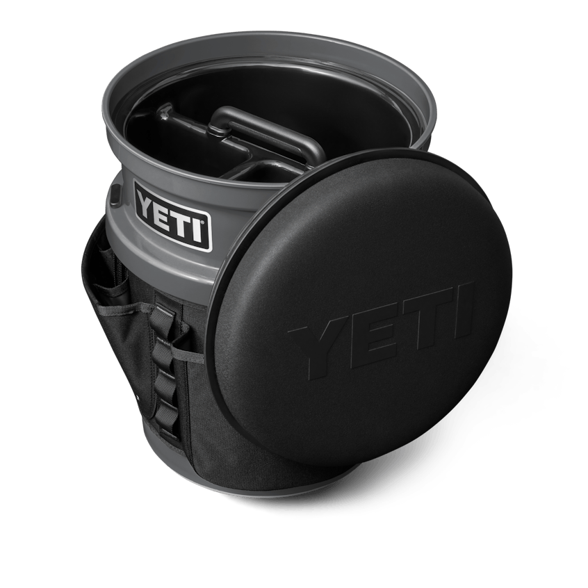 The Fully-loaded Bucket with Swivel Seat