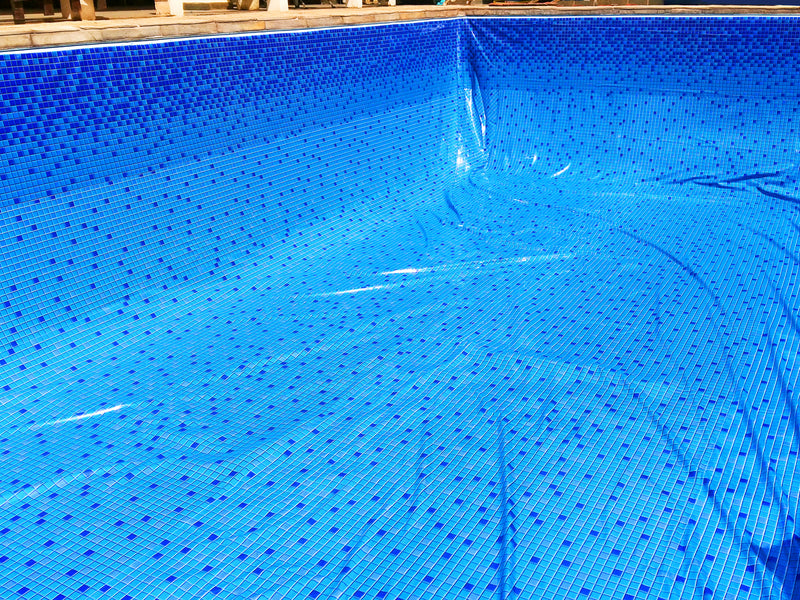 Choosing the Right Pool Material: Concrete vs Fiberglass vs Vinyl